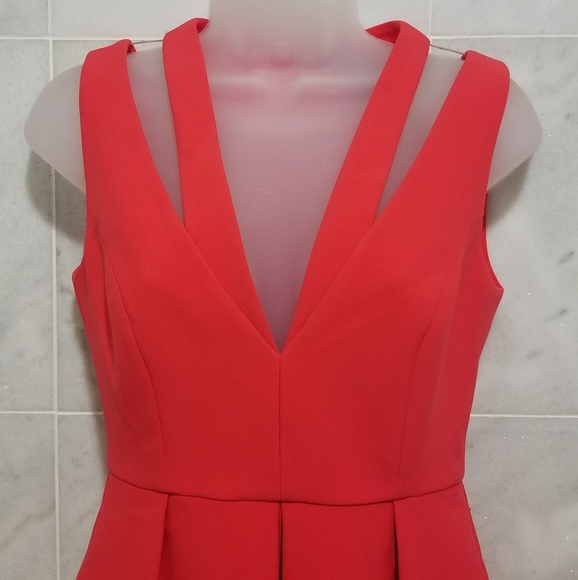 Bcbgmaxazria Red Bright Poppy V Neck Cutout Clayre - Picture 2 of 13